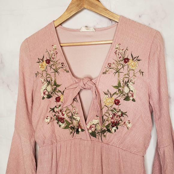 ALTAR'D STATE Blush Pink Boho Embroidered Floral Romper S - Picture 3 of 13